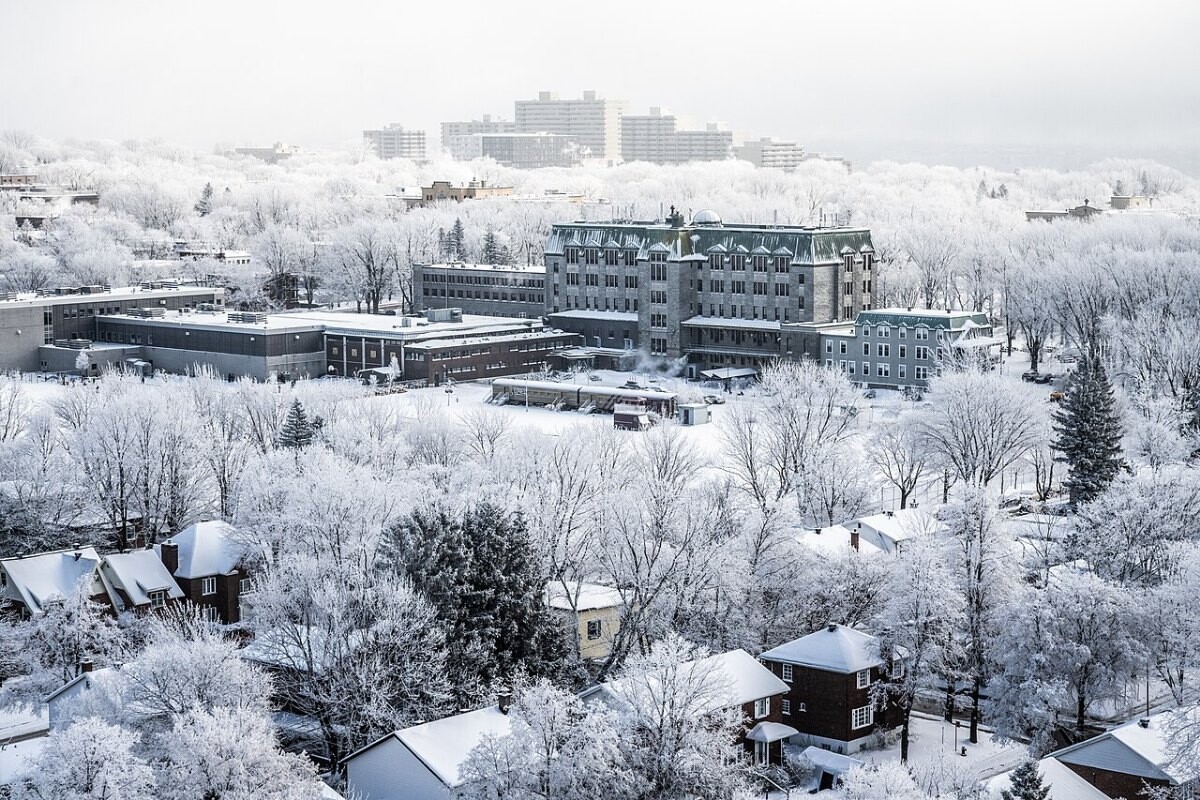 Snow-covered buildings in Quebec City