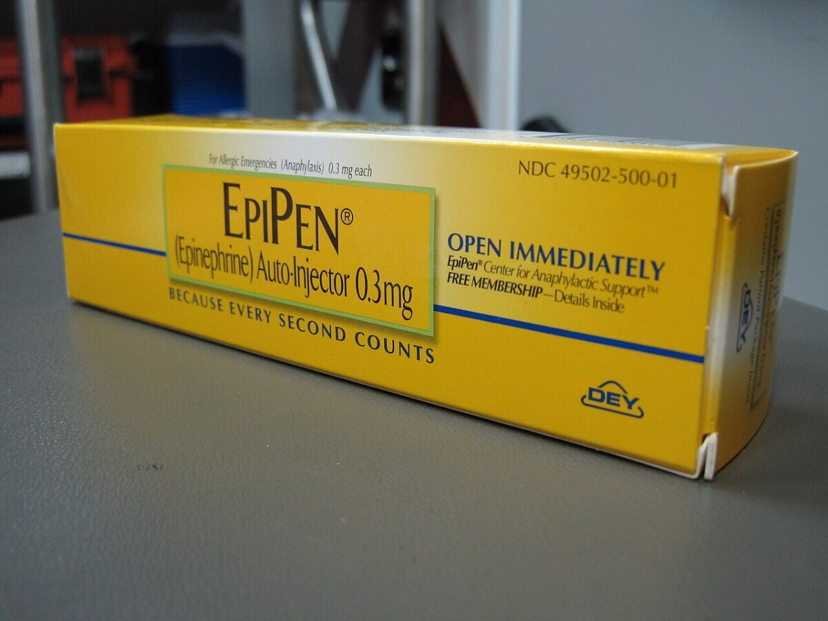 EpiPen epinephrine auto-injector packaging
