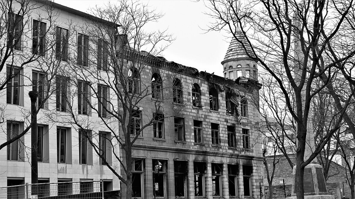 Old Montreal fire