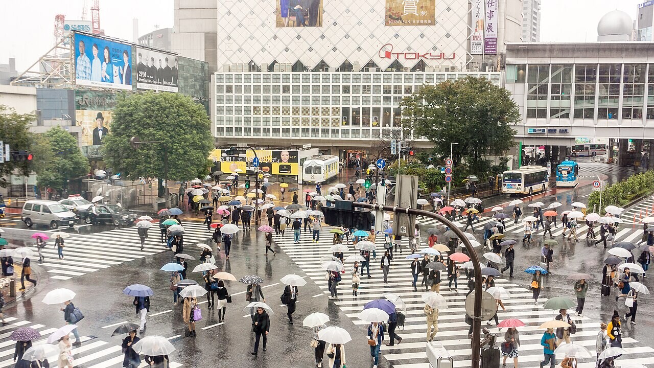 東京の渋谷スクランブル交差点